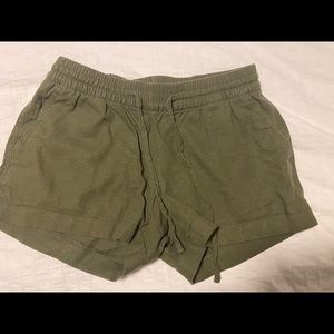 Linen soft shorts!